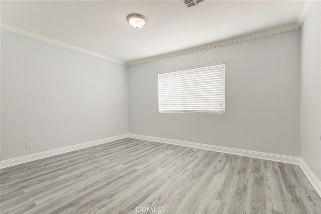14537 Wyandotte Property Photo 22