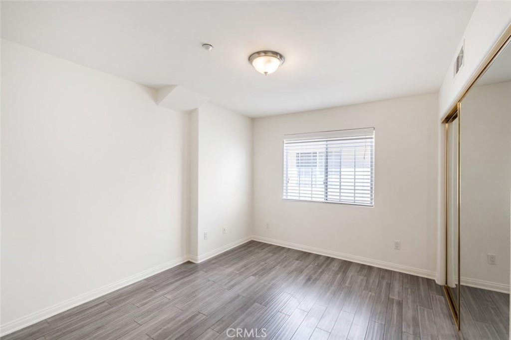 1201 Viola Avenue 103 Property Photo 24