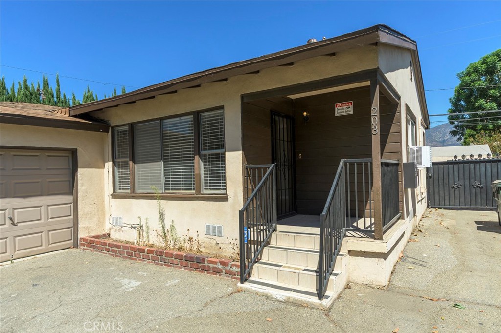 203 Benrud Street Property Photo 2