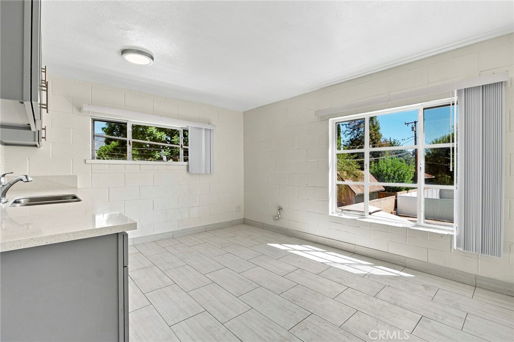 203 Benrud Street Property Photo 23