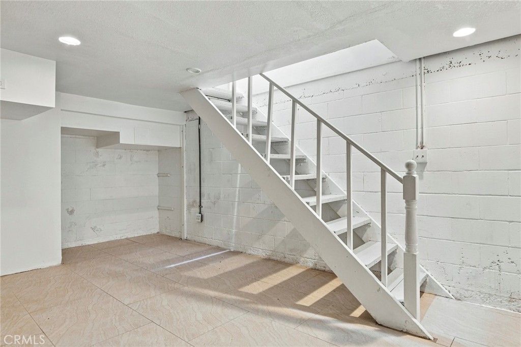 203 Benrud Street Property Photo 36