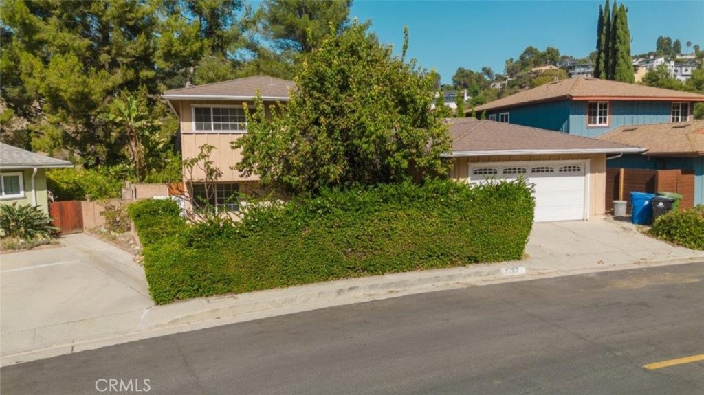 1755 Sunny Heights Drive Property Photo 41
