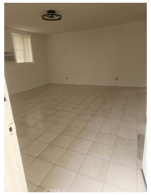 305 Geneva Street Property Photo 2