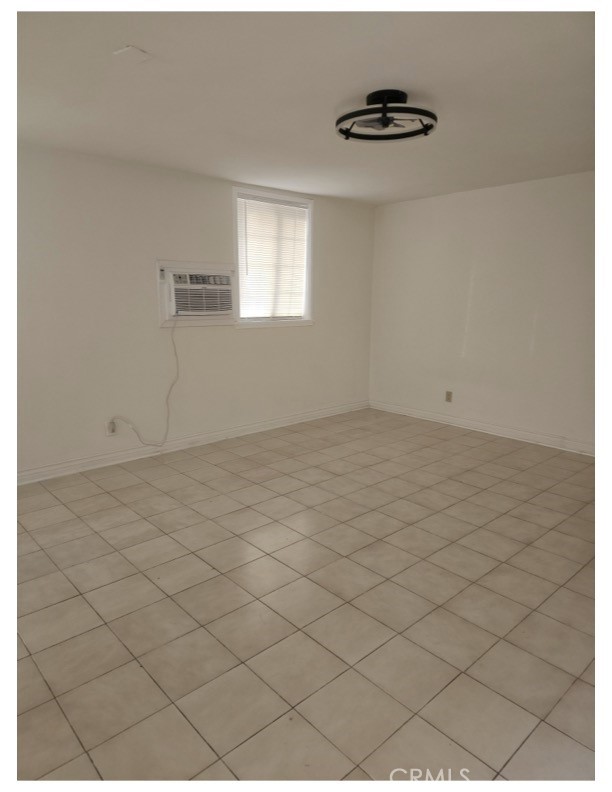 305 Geneva Street Property Photo 3