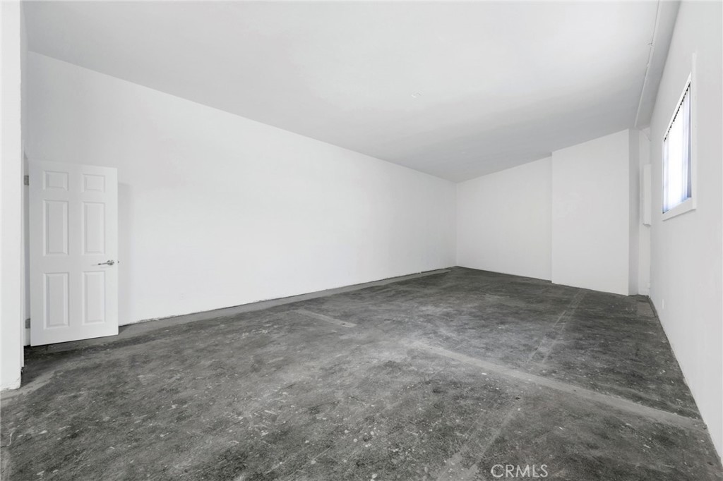 10446 Scoville Property Photo 21