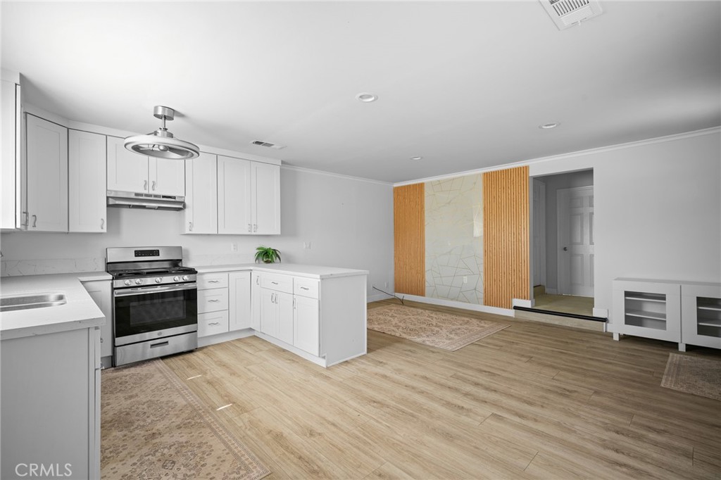 1020 Olmsted A Property Photo 10