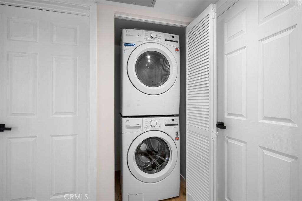 1025 Linden Avenue B Property Photo 16