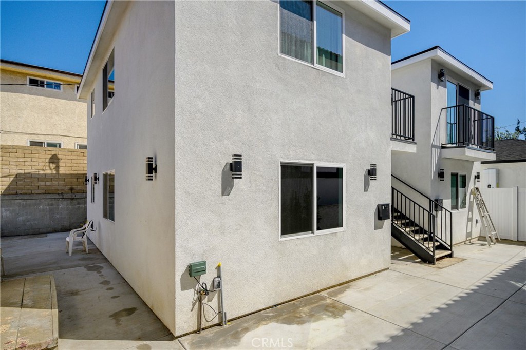 1025 Linden Avenue B Property Photo 19