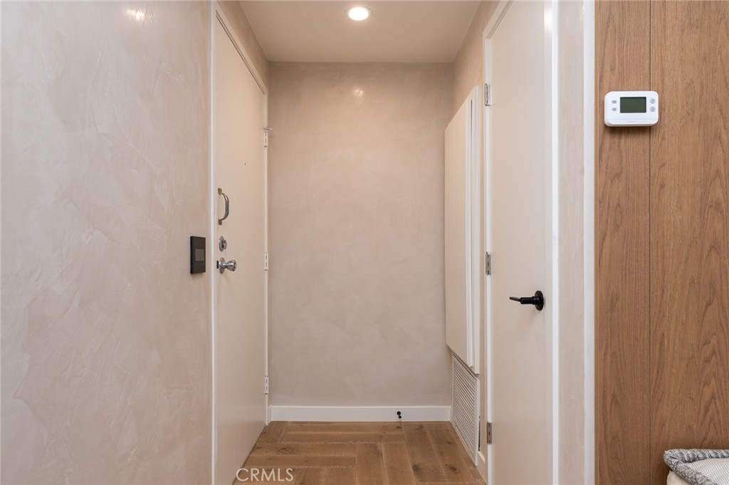 515 N Jackson Street 102 Property Photo 17