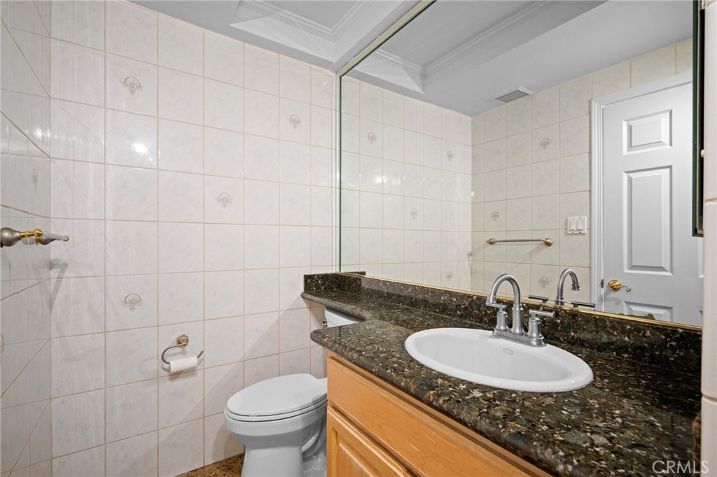 18536 Brymer Street Property Photo 19