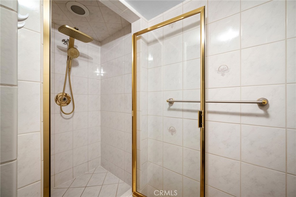 18536 Brymer Street Property Photo 20
