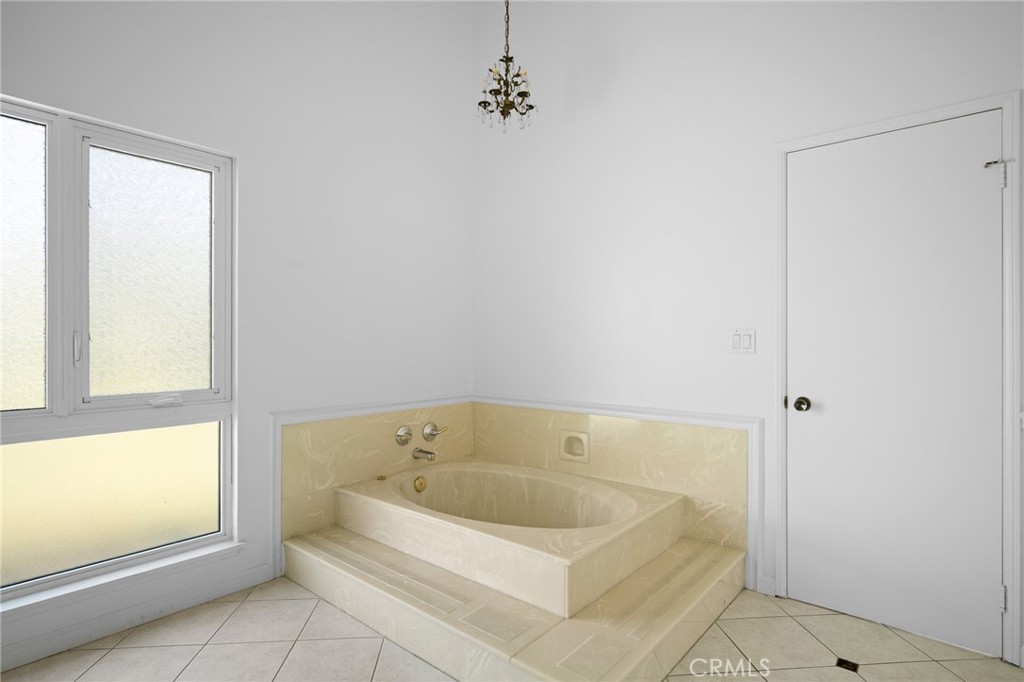 18536 Brymer Street Property Photo 30