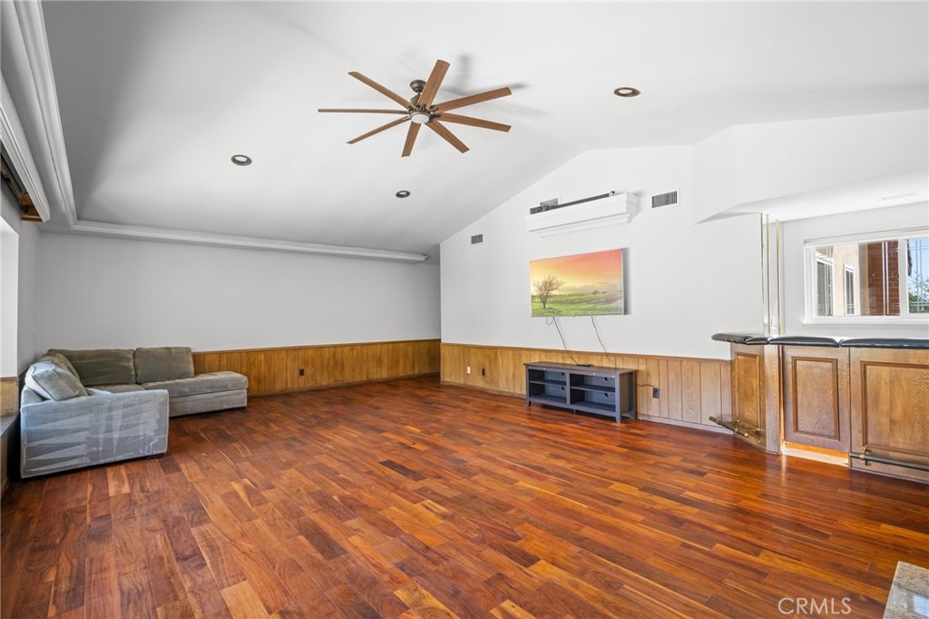 18536 Brymer Street Property Photo 33