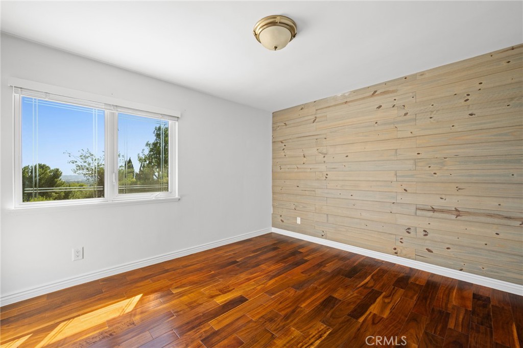 18536 Brymer Street Property Photo 35
