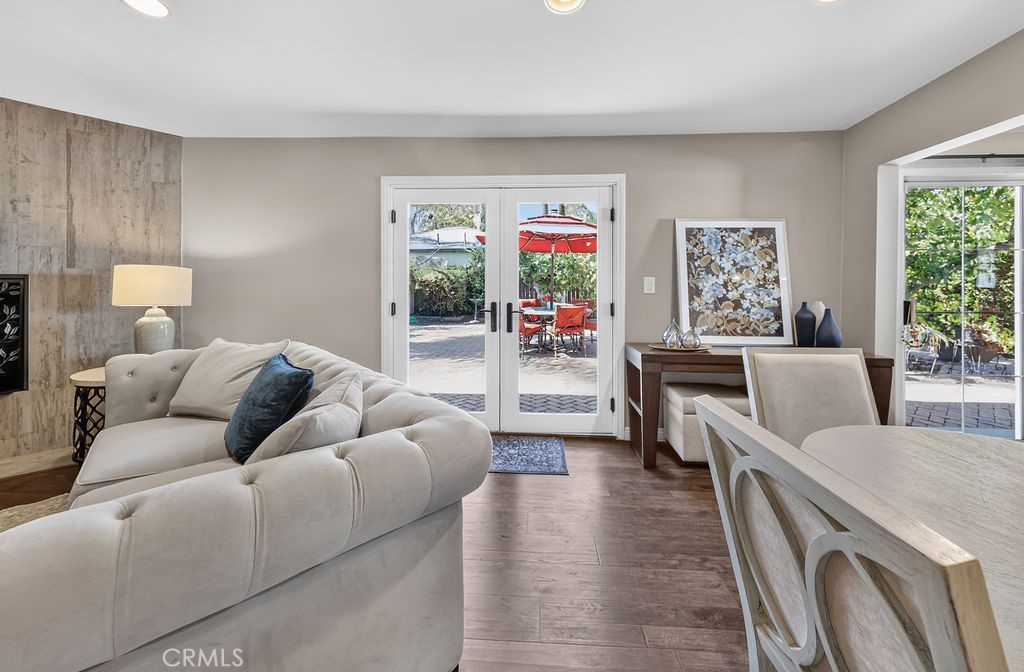 5711 Geyser Avenue Property Photo 11