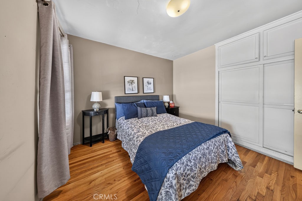 5711 Geyser Avenue Property Photo 21