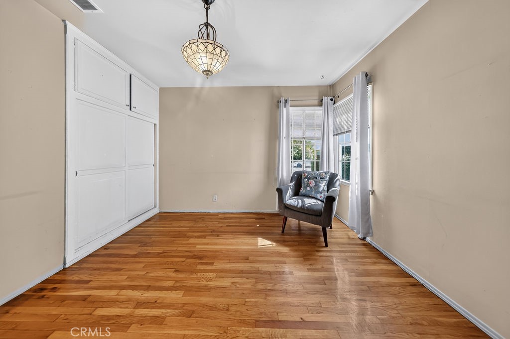 5711 Geyser Avenue Property Photo 24