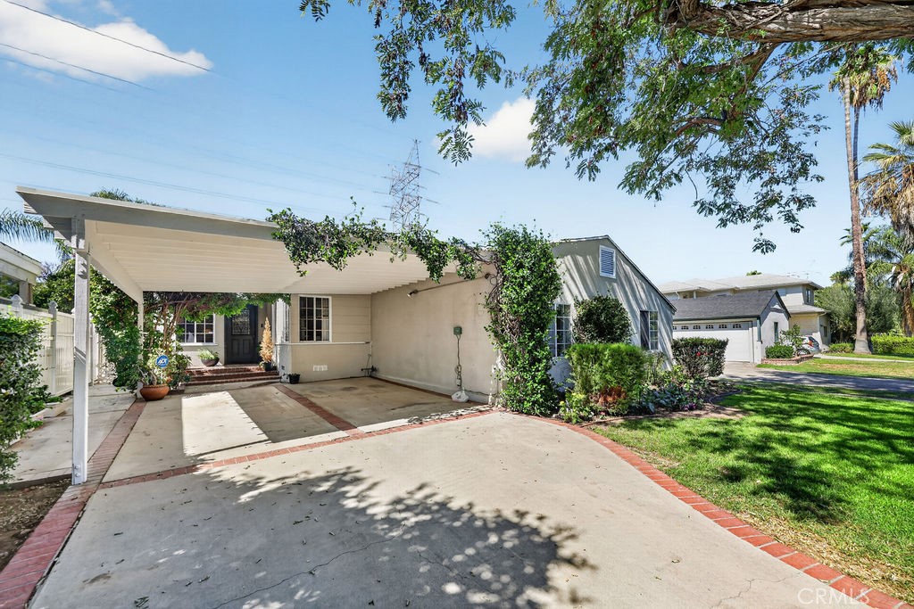 5711 Geyser Avenue Property Photo 38