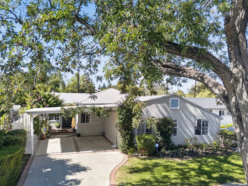 5711 Geyser Avenue Property Photo 46