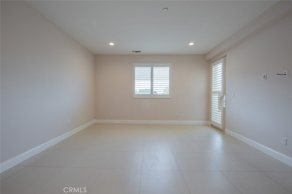 1941 Waltonia Drive 300 Property Photo 27