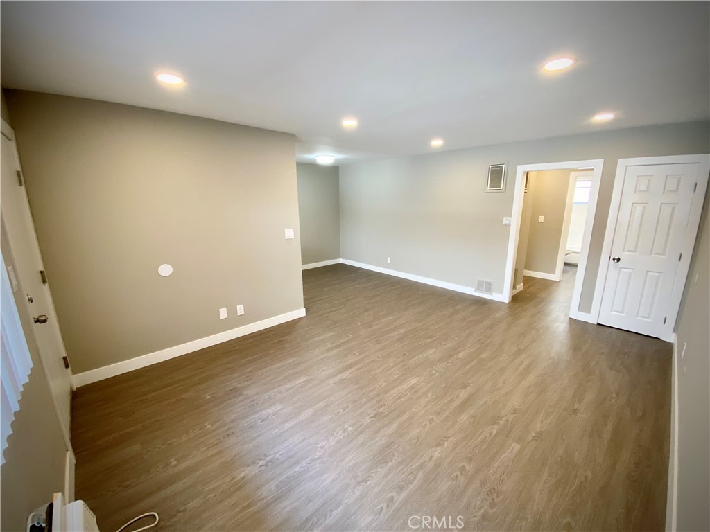 455 W Dryden Street 5 Property Photo 2