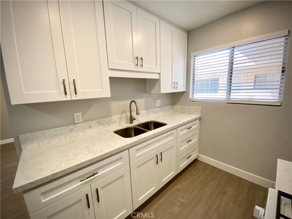 455 W Dryden Street 5 Property Photo 7