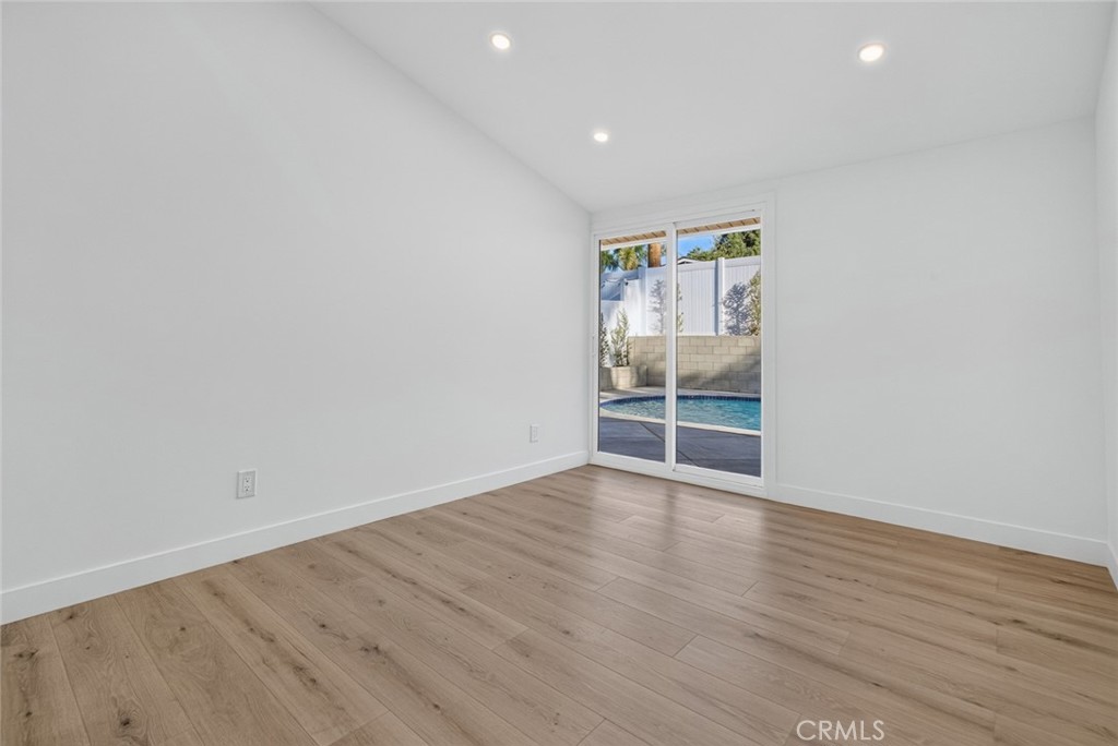16445 Kingsbury Property Photo 34