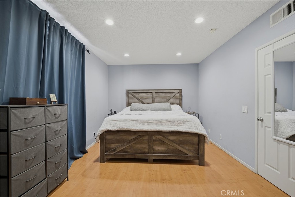 11150 Glenoaks 307 Property Photo 16