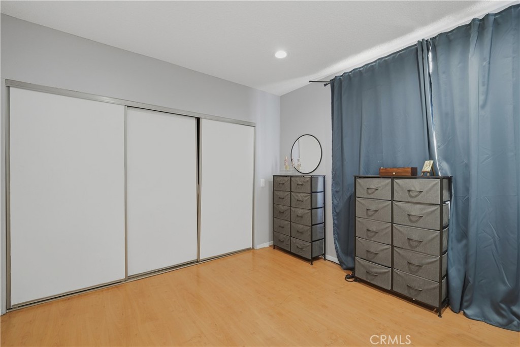 11150 Glenoaks 307 Property Photo 18