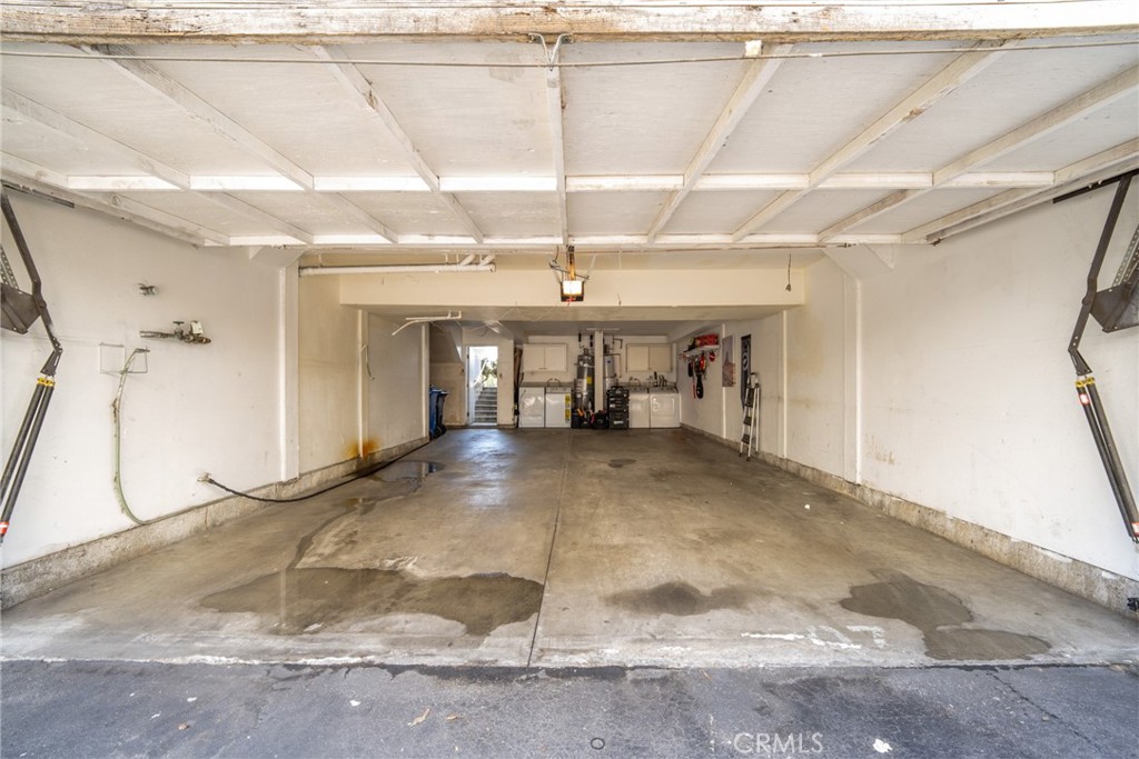 11150 Glenoaks 307 Property Photo 24