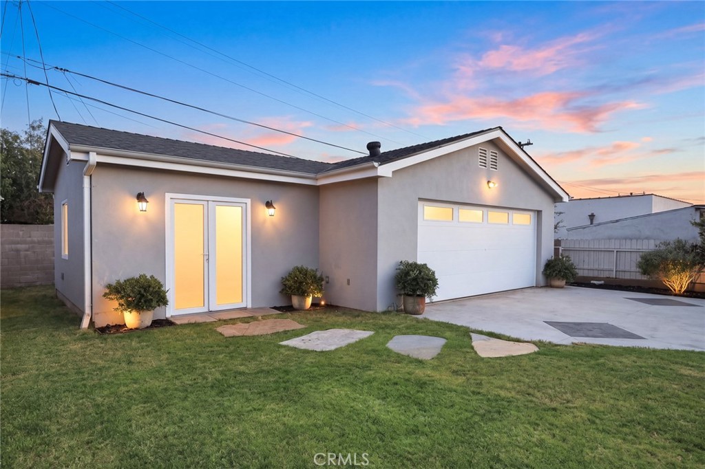 1362 Linden Property Photo 46