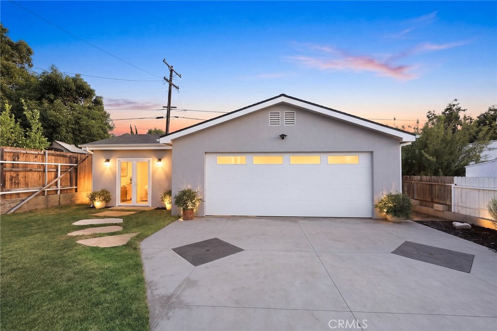 1362 Linden Property Photo 47