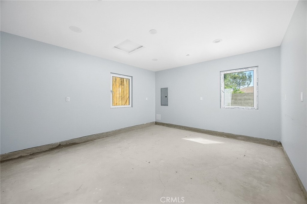 1362 Linden Property Photo 49