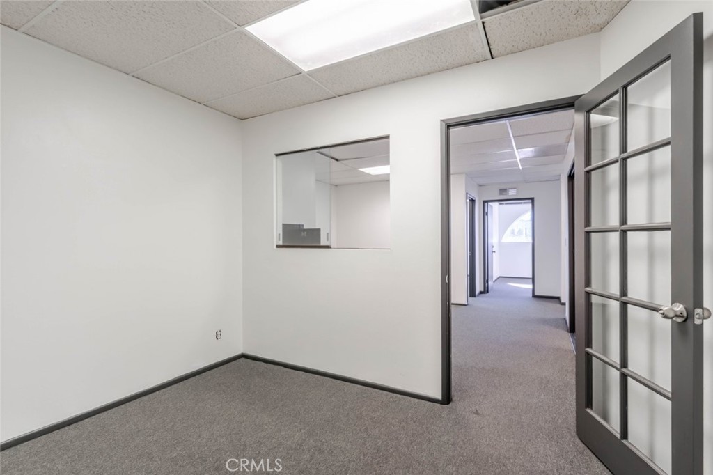 14847 Magnolia Boulevard 201 Property Photo 3