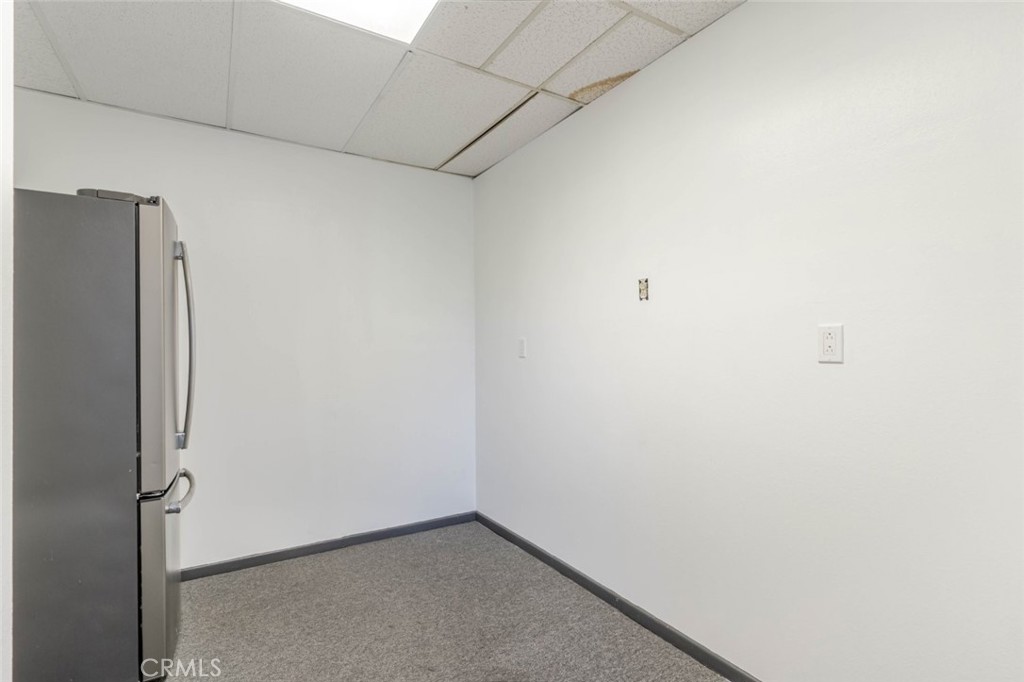 14847 Magnolia Boulevard 201 Property Photo 8