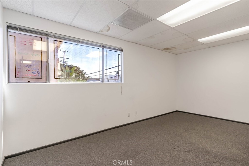 14847 Magnolia Boulevard 201 Property Photo 10