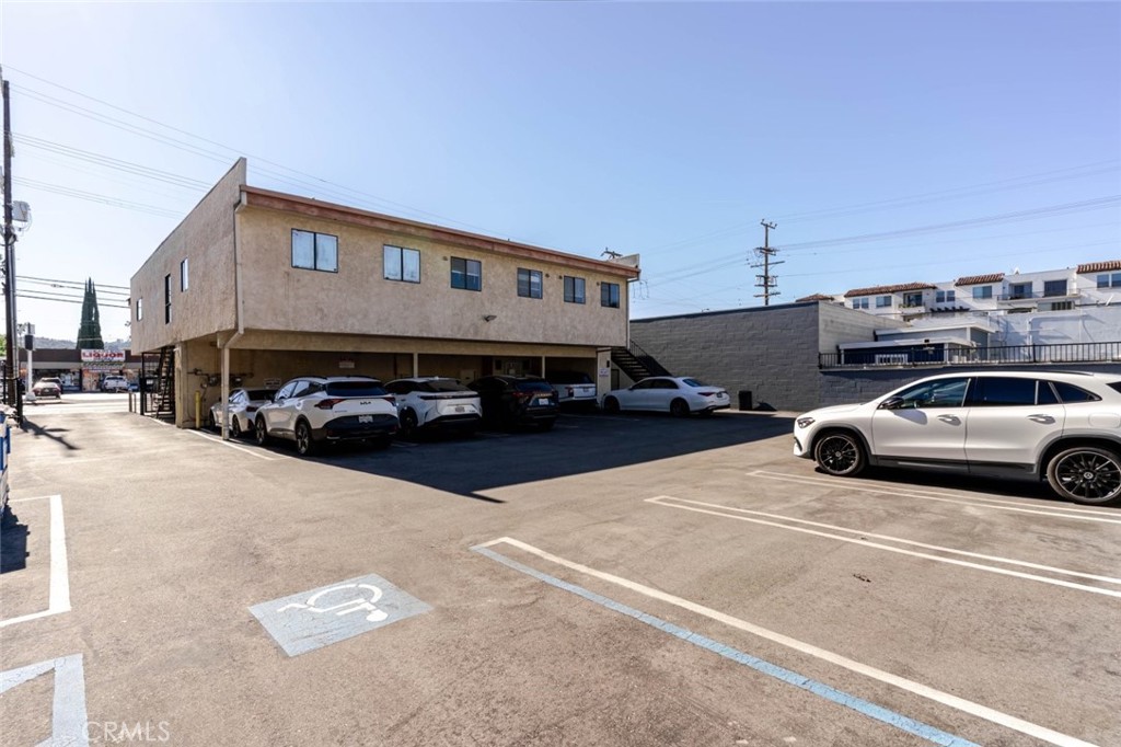 14847 Magnolia Boulevard 201 Property Photo 19