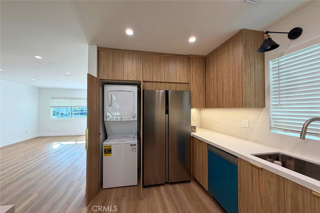 1828 Kenwood St Property Photo 13