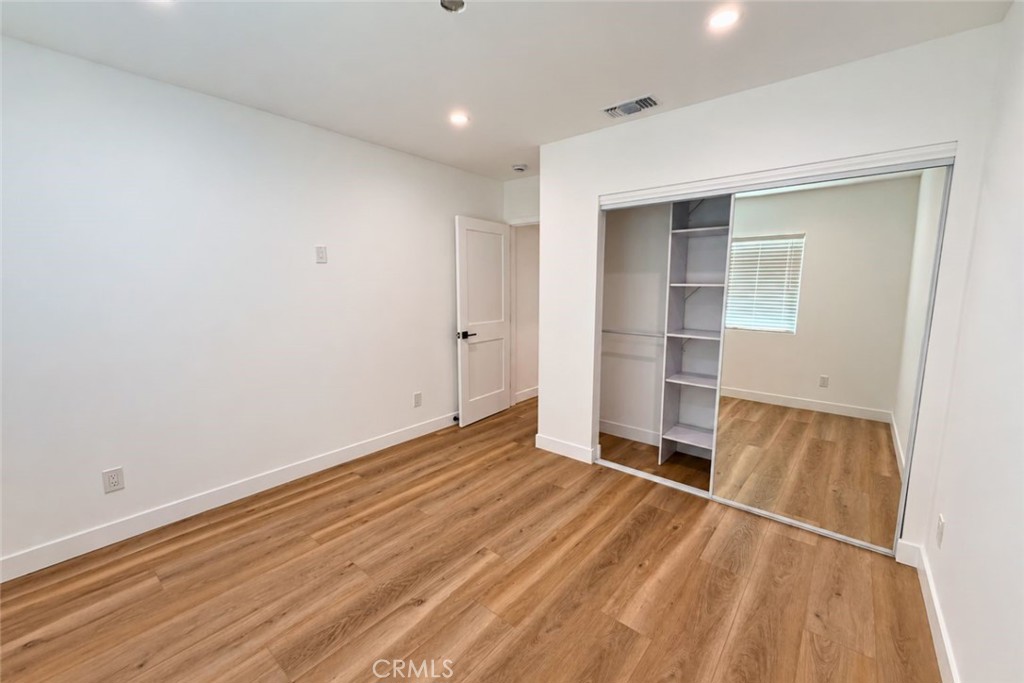 1828 Kenwood St Property Photo 18