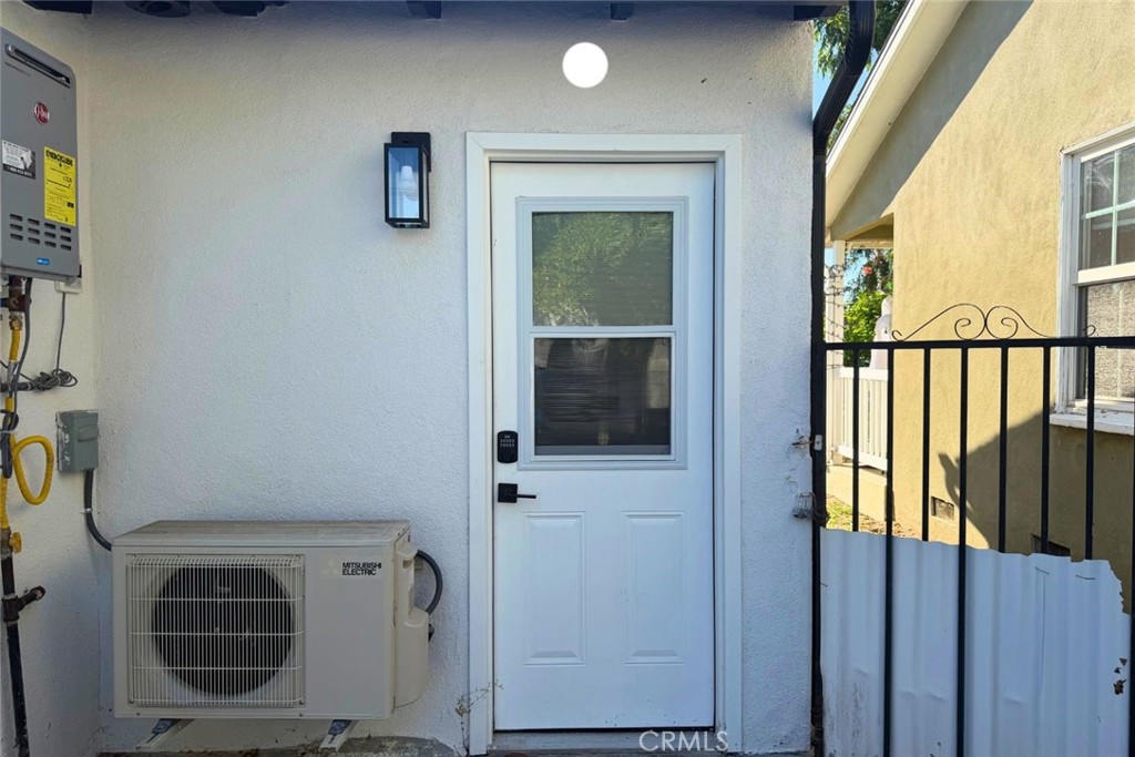1828 Kenwood St Property Photo 20