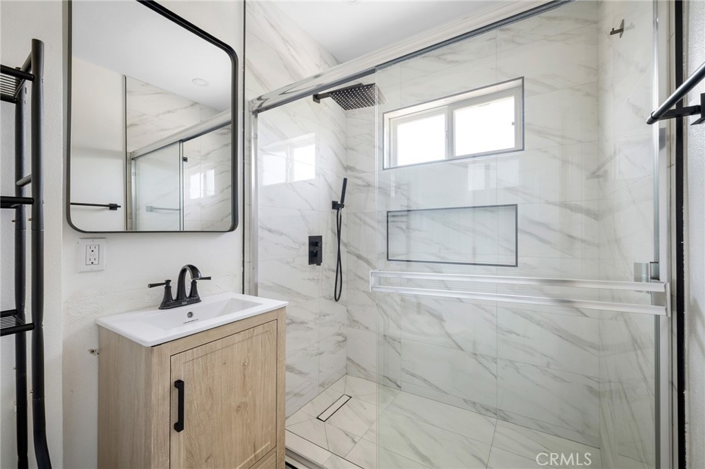 8881 Morehart Avenue Property Photo 14