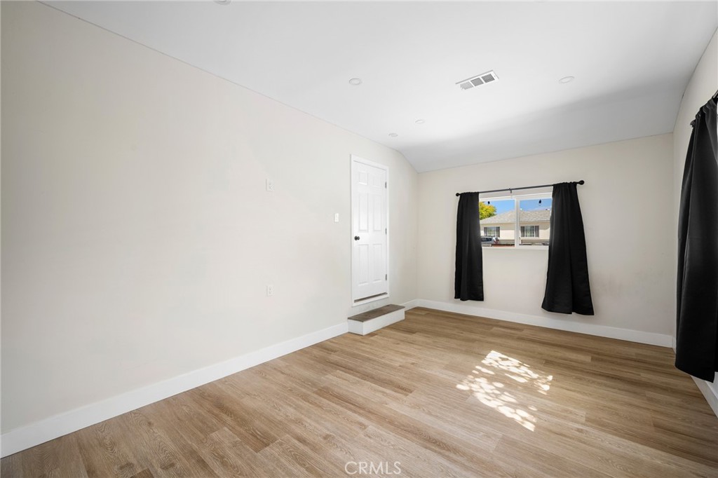 8881 Morehart Avenue Property Photo 16
