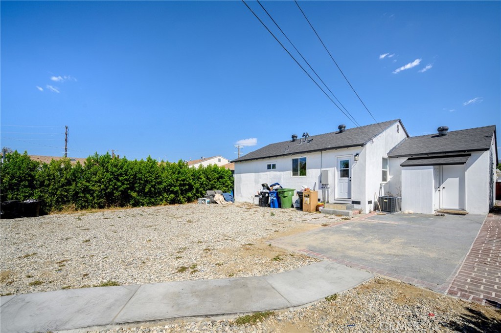 8881 Morehart Avenue Property Photo 21
