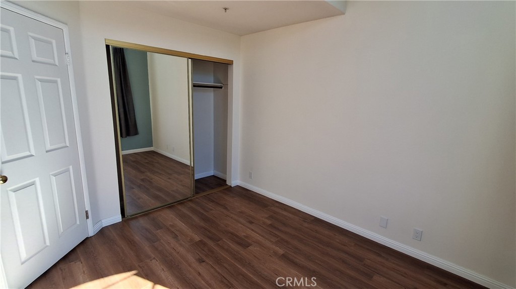 1328 N Columbus Avenue 2 Property Photo 20