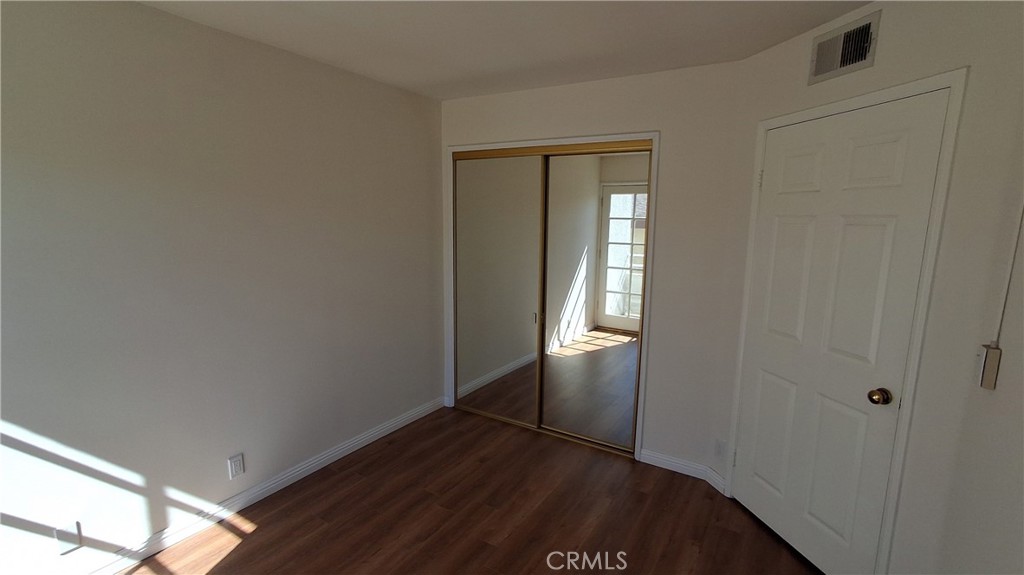 1328 N Columbus Avenue 2 Property Photo 22
