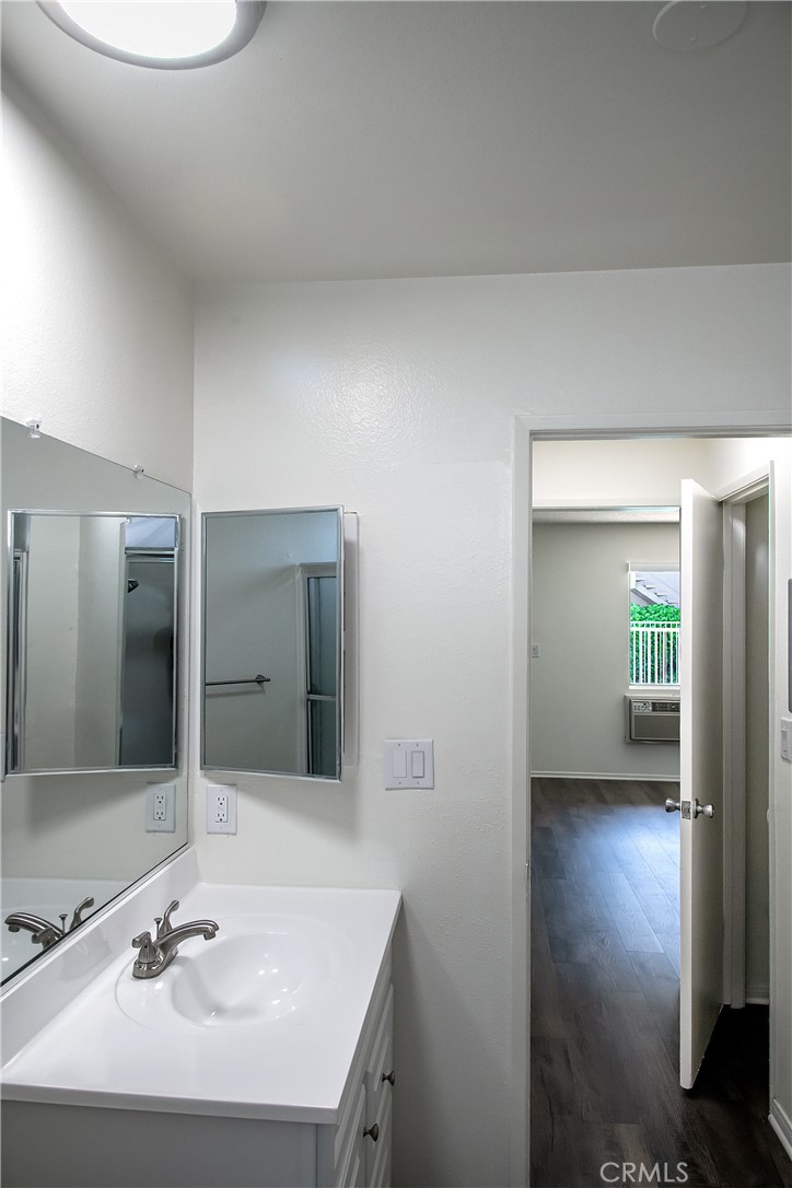 14807 Parthenia Property Photo 17