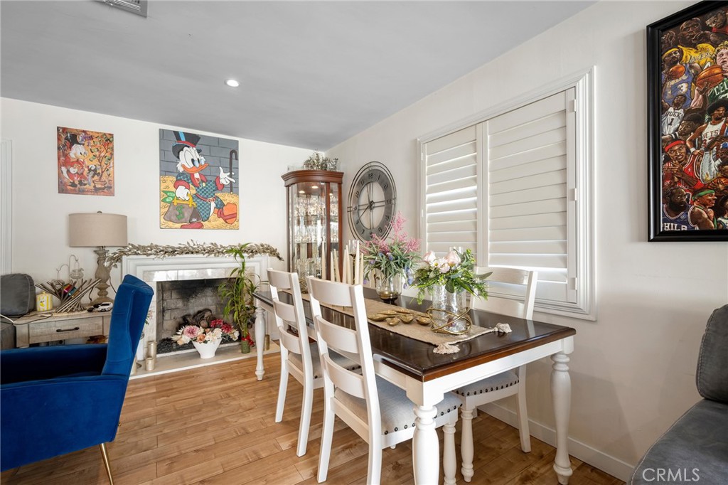10502 Woodley Avenue Property Photo 8