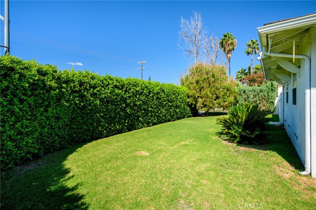 10502 Woodley Avenue Property Photo 32