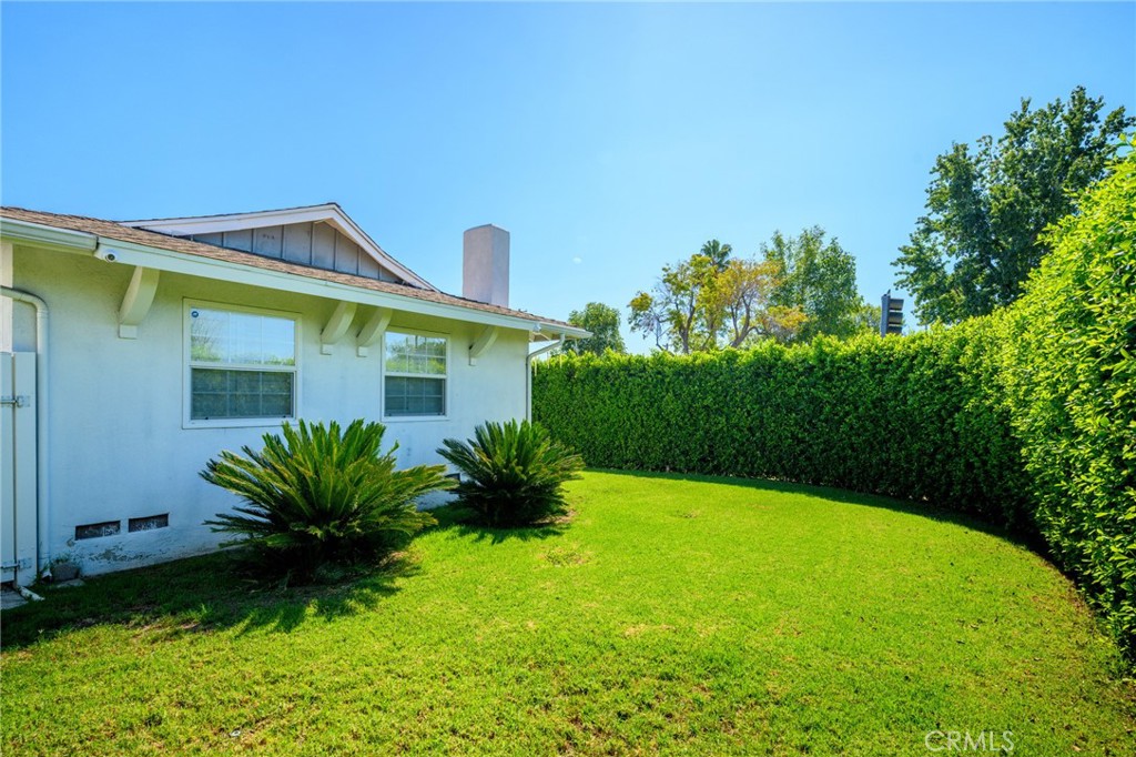 10502 Woodley Avenue Property Photo 35