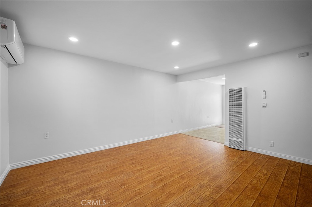 7176 Valmont Street Property Photo 4